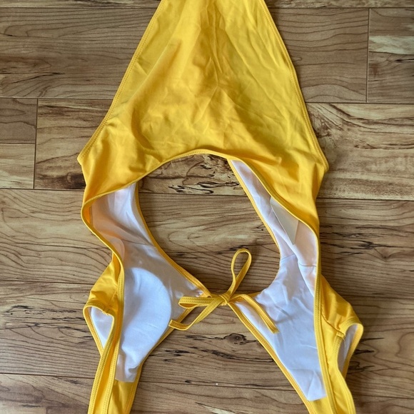 yellow swimsuit size women’s XL so sexy & cute NWT - Picture 10 of 15